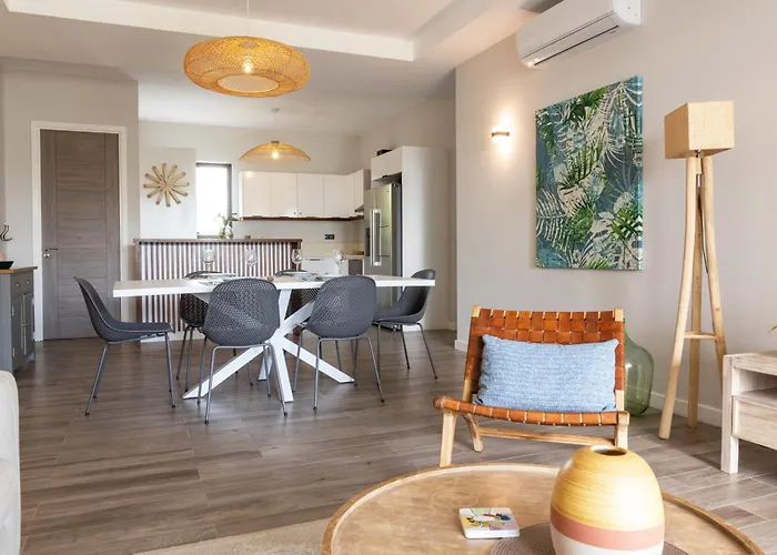 Tropical Beachfront Apartment